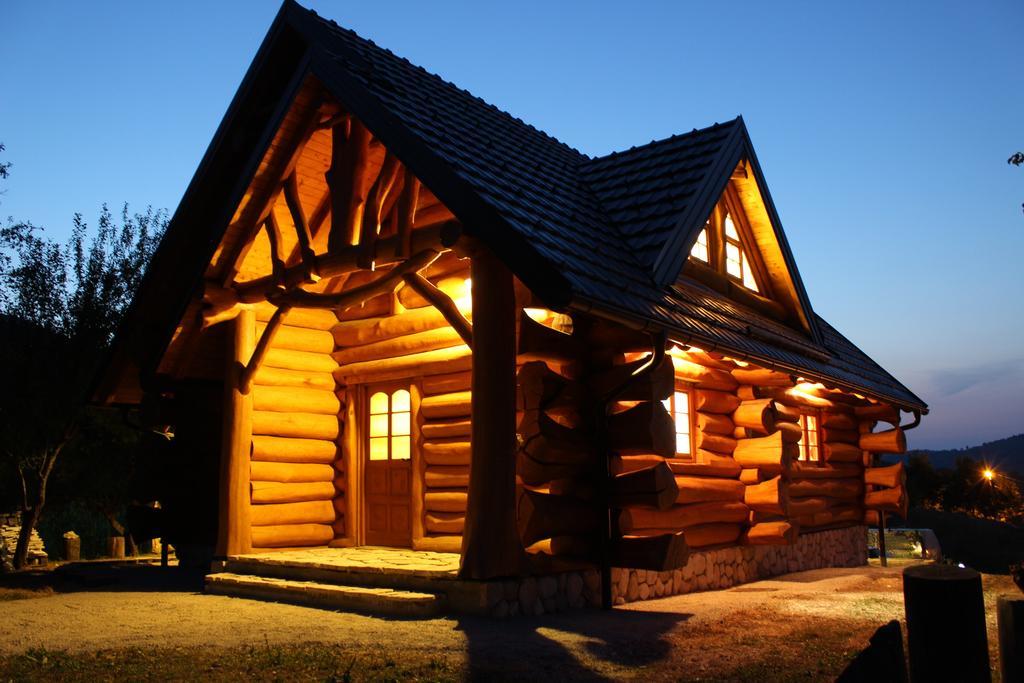 Bear'S Log Villa Seliste Dreznicko Dış mekan fotoğraf