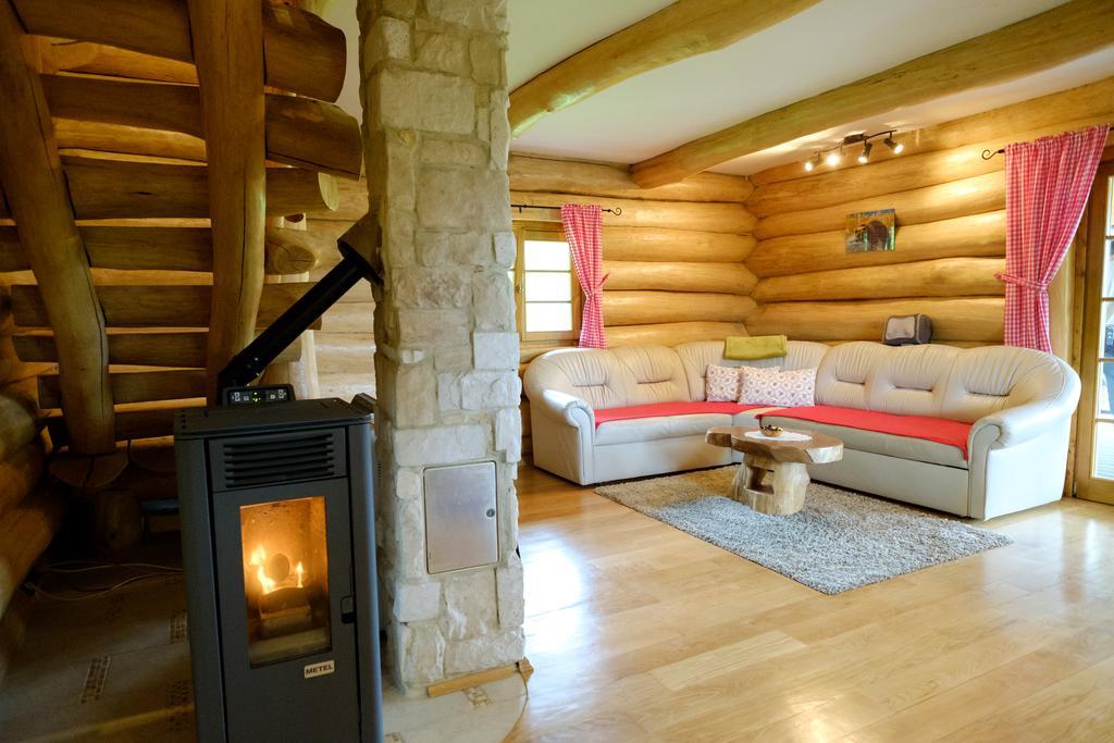 Bear'S Log Villa Seliste Dreznicko Dış mekan fotoğraf
